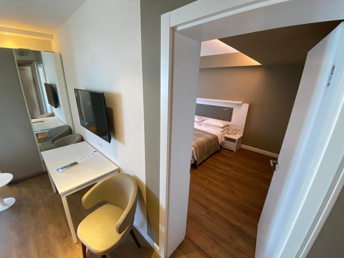 באטומי Gq Apartments On First Line מראה חיצוני תמונה